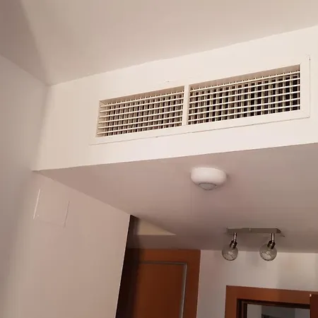 Penthouse Sea Views + Private Solarium شقة *