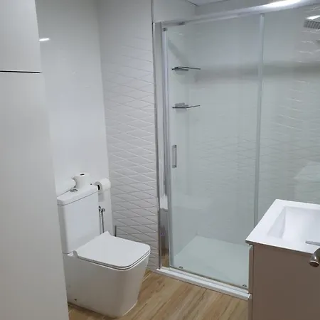 Penthouse Sea Views + Private Solarium *