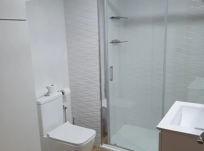 Penthouse Sea Views + Private Solarium *