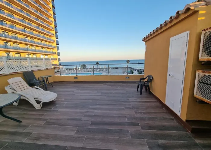 Penthouse Sea Views + Private Solarium